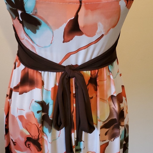 Wrapper dress - Picture 5 of 8